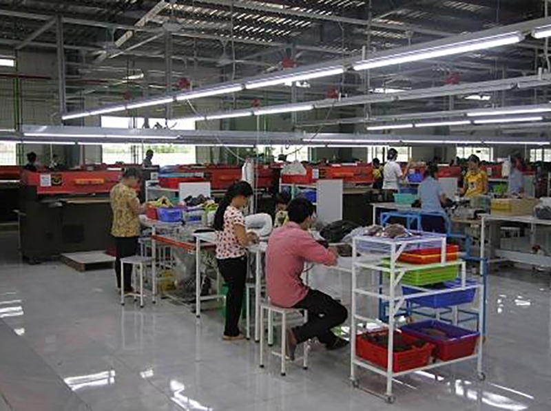 越南LV代加工批量購買裁斷機